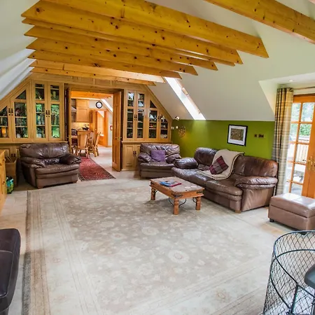 Errichel House And Cottages-2